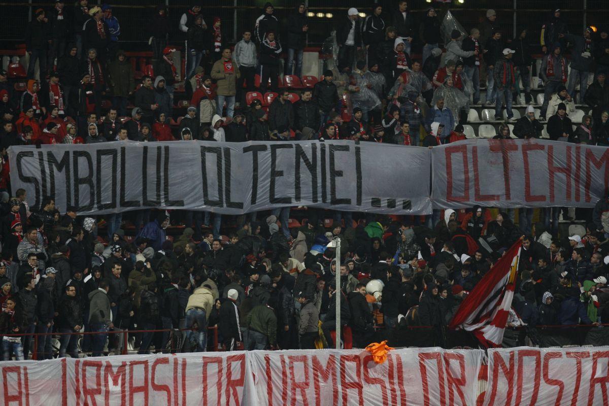 Rivalitate, ironii și orgolii duse la extrem » 35 de imagini spectaculoase din meciurile FCU Craiova - Dinamo
