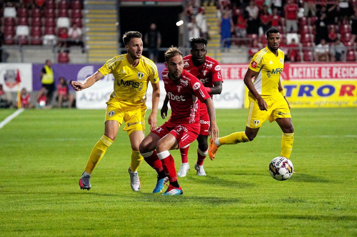 Eroul Miculescu rămâne cu picioarele pe pământ: „Mă gândesc doar la UTA, vrem să ajungem în play-off”
