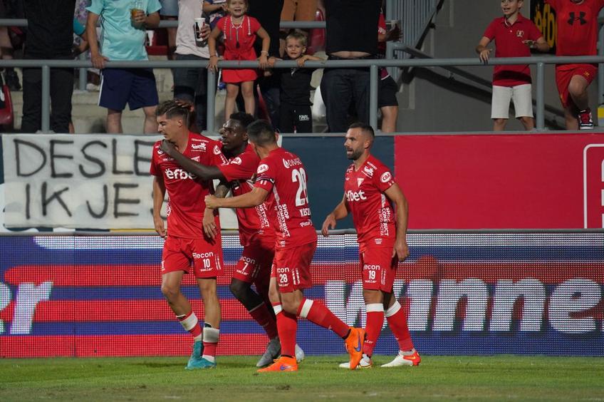 UTA a învins-o pe Petrolul, scor 2-0, în ultimul meci al etapei #2 din Liga 1. David Miculescu (21 de ani, extremă dreapta) a decis jocul cu o „dublă”.