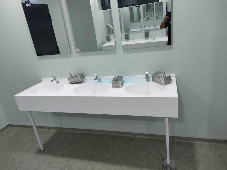 Nu s-a văzut la TV: tensiuni după Sepsi - FC Argeș! Au scandat „Ria, Ria, Ungaria”, apoi ar fi agresat un fan piteștean: „Organizare zero. Noi stăteam în cușcă, jandarmii citeau regulamentul”