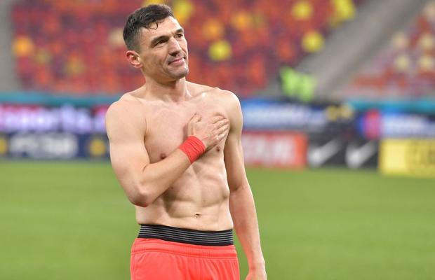 Amintirile îl răscolesc pe „bombardierul” Claudiu Keșeru: „În Bulgaria am trăit cel mai mare coșmar din cariera mea! N-am dormit trei nopți”