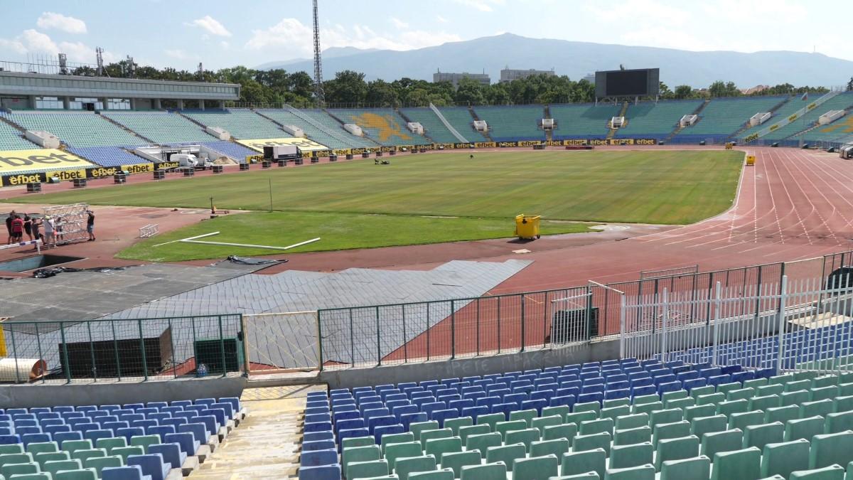 FCSB și Sepsi vor juca pe stadioane comuniste construite acum peste 70 de ani! Bulgarii au depus un proiect pentru o arenă ultramodernă