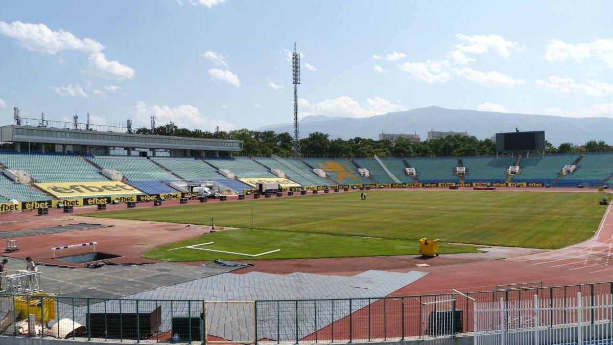 FCSB și Sepsi vor juca pe stadioane comuniste construite acum peste 70 de ani! Bulgarii au depus un proiect pentru o arenă ultramodernă