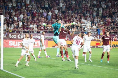 CFR Cluj dă o lovitură financiară în perioada de transferuri, va încasa 2,5 milioane de euro pentru portarul Răzvan Sava (22 de ani)/ foto Ionuț Iordache (GSP)
