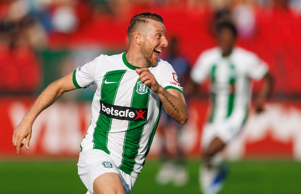 Atacantul plecat în vară de la Dinamo, hat-trick într-un 7-0 din Conference League » Liviu Antal a marcat o „dublă” în duelul românilor