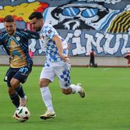 Corvinul - Rijeka. foto: Valentin Macrea / sportpictues.eu