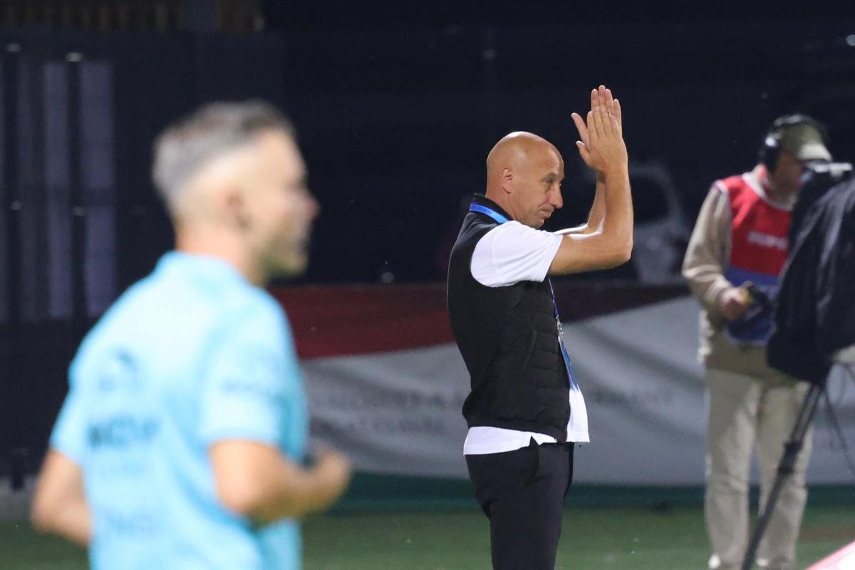 A debutat la Rapid și are ambiții mari: „Mai am până să fiu la 100%”