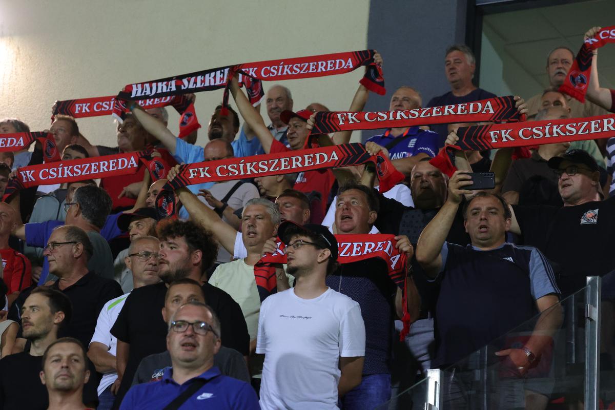 După scandalul imens cu suporterii lui Dinamo, la vizita rapidiștilor la Miercurea Ciuc lucrurile au stat radical altfel » Cu cine s-au „războit” giuleștenii