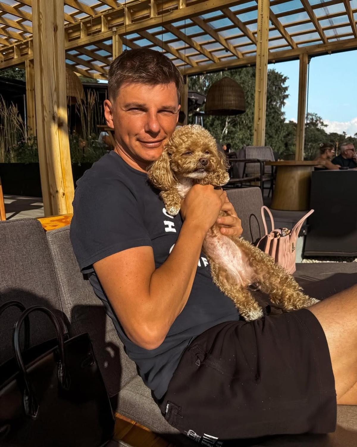 Nimeni nu-l mai recunoaște pe Andrey Arshavin