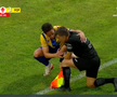 Accidentare horror a tușierului la Metaloglobus - Petrolul. FOTO: captură Prima Sport
