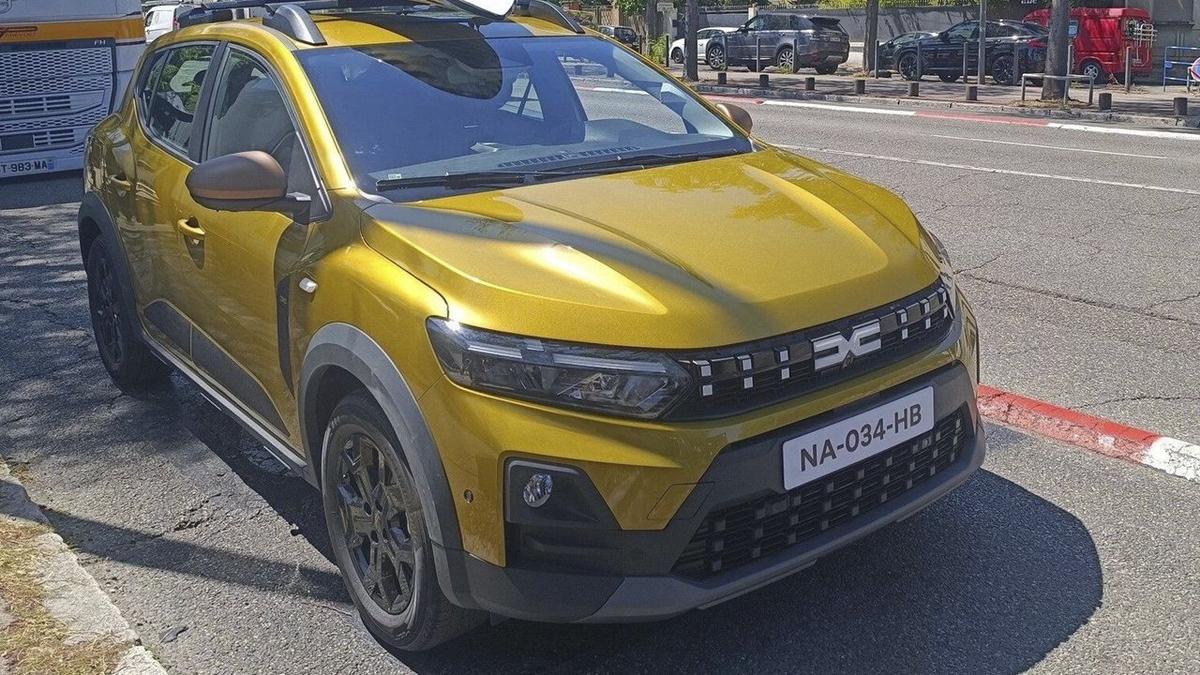 Primele imagini cu Dacia Sandero Stepway