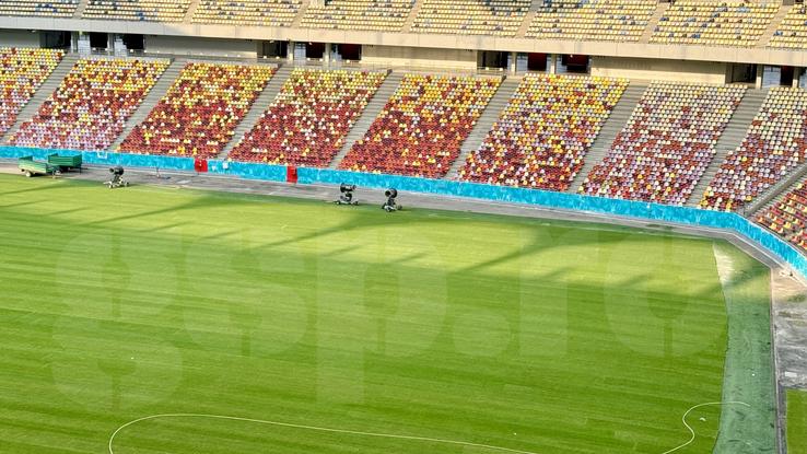 EXCLUSIV. Așa arată noul gazon montat pe Arena Națională. Foto: Andrei Crăițoiu (GSP.RO)