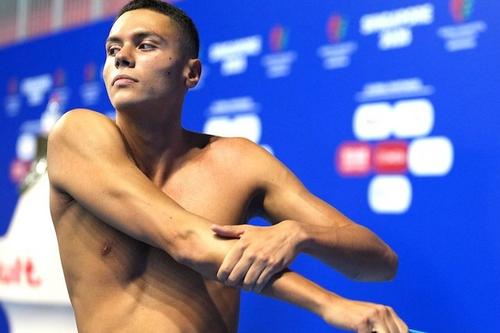 David Popovici antrenându-se la Singapore FOTO World Aquatics