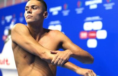 Câți bani încasează David Popovici după medalia de aur de la 200 m liber la Campionatele Mondiale
