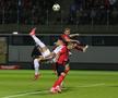 Alex Dobre și Jambor în Csikszereda - Rapid, în etapa 3 din Superliga. FOTO: Ionuț Iordache