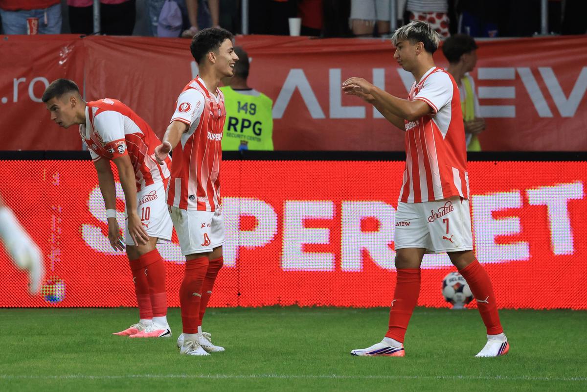 Dinamo - Universitatea Craiova 5-1 » Noaptea „câinilor”! Dinamo a îngenuncheat campioana, Craiova KO!