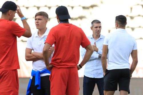 Nuno Campos împreună cu jucătorii de la Dinamo // foto: Ionuț Iordache (GSP)