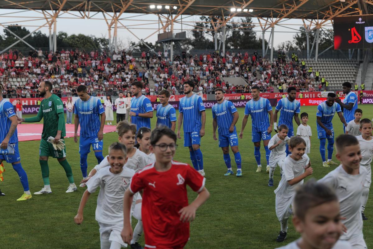 Dinamo - Universitatea Craiova 5-1 » Noaptea „câinilor”! Dinamo a îngenuncheat campioana, Craiova KO!