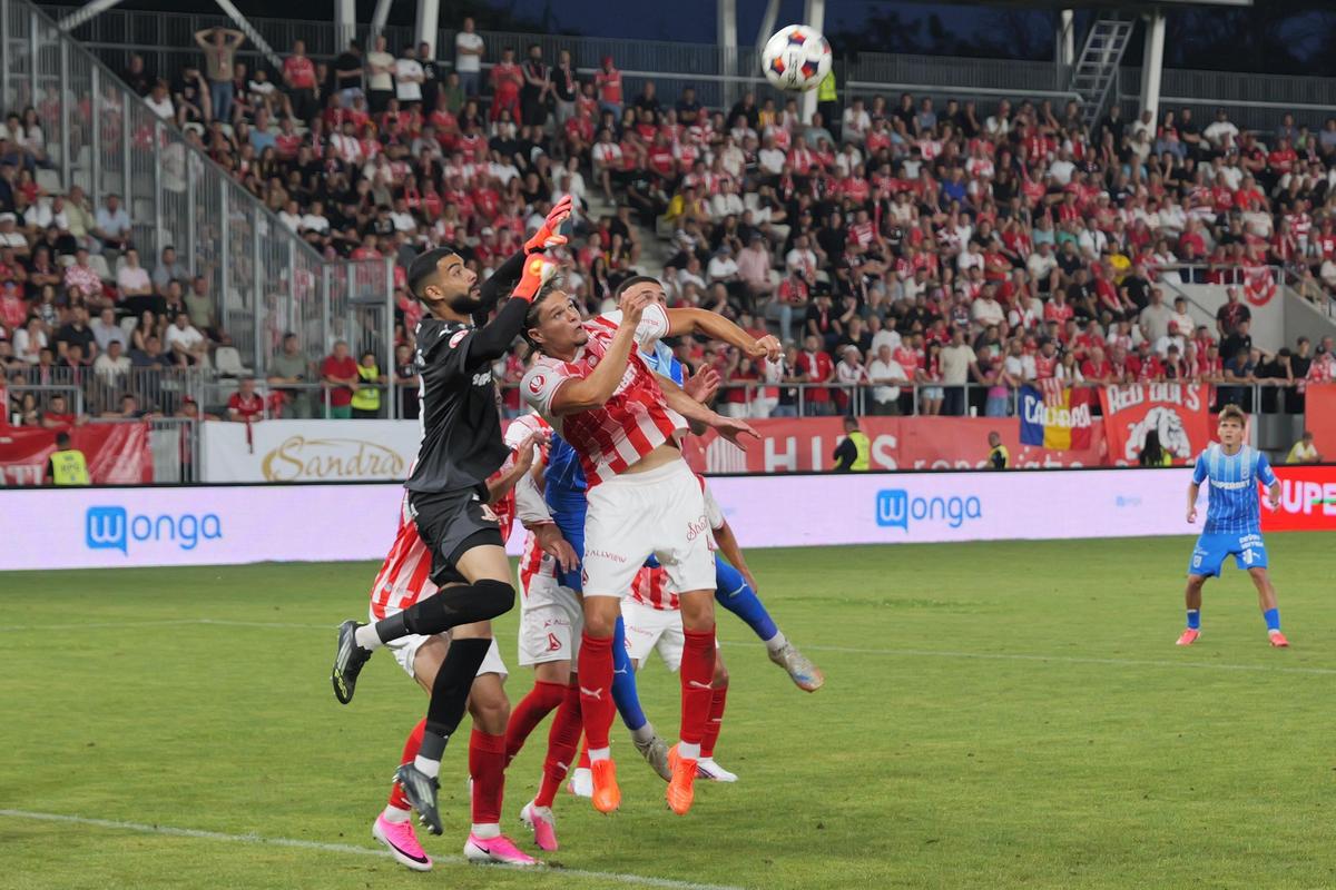 Dinamo - Universitatea Craiova 5-1 » Noaptea „câinilor”! Dinamo a îngenuncheat campioana, Craiova KO!