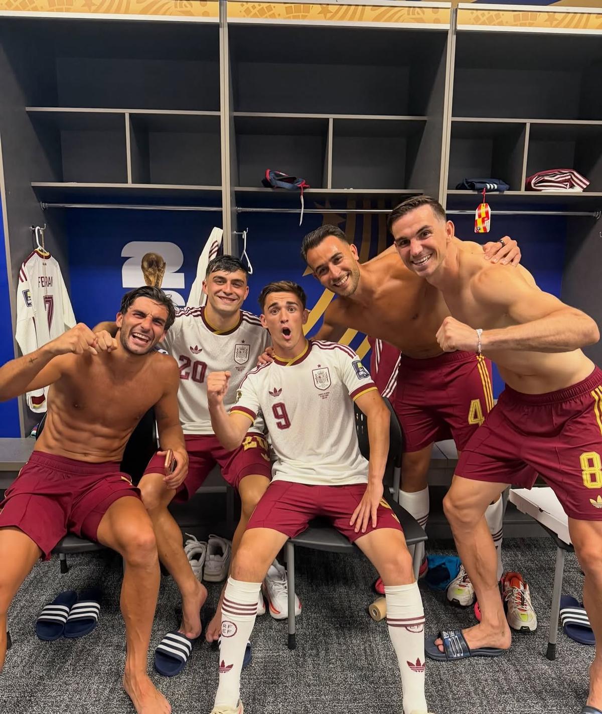 Ferran Torres și Marcos Llorente, surprinși împreună în ipostaze tandre la Ibiza