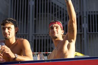 Ferran Torres și Marcos Llorente, surprinși în ipostaze tandre pe iaht în Ibiza. Controverse în rândul fanilor