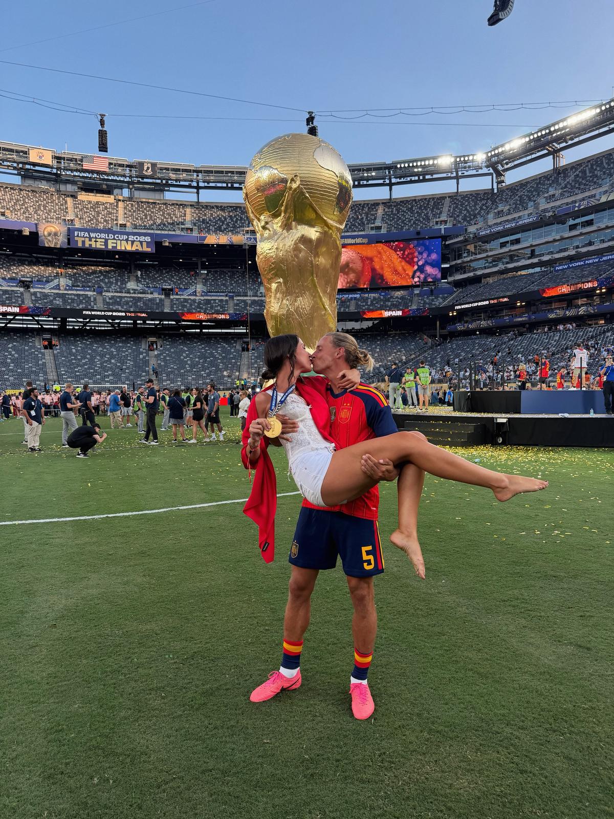 Marcos Llorente și soția Patricia