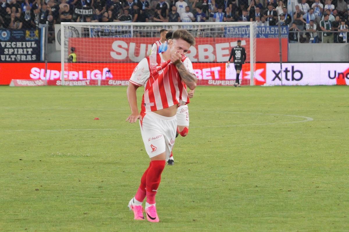 Dinamo - Universitatea Craiova 5-1 » Noaptea „câinilor”! Dinamo a îngenuncheat campioana, Craiova KO!