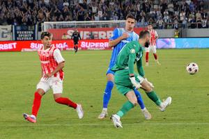 4 faze delicate de arbitraj în Dinamo - Universitatea Craiova: gol anulat, eliminare, gol validat, penalty!