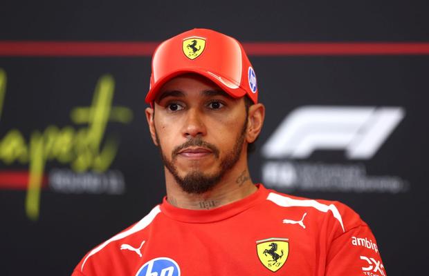 Lewis Hamilton și Kimi Antonelli, penalizați cu 3 locuri pe grila de start în Marele Premiu al Ungariei