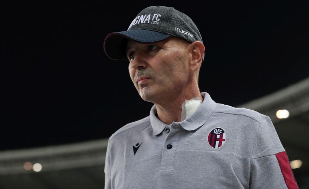 VERONA - BOLOGNA 1-1 // FOTO Sinisa Mihajlovic face chimioterapie, dar a insistat să stea pe bancă!