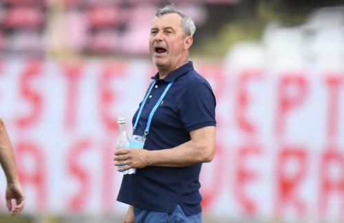 Nicolo Napoli (58 de ani) a fost prezentat oficial la FC U Craiova 1948. Va fi mandatul cu numărul 7 în Bănie al antrenorului italian.