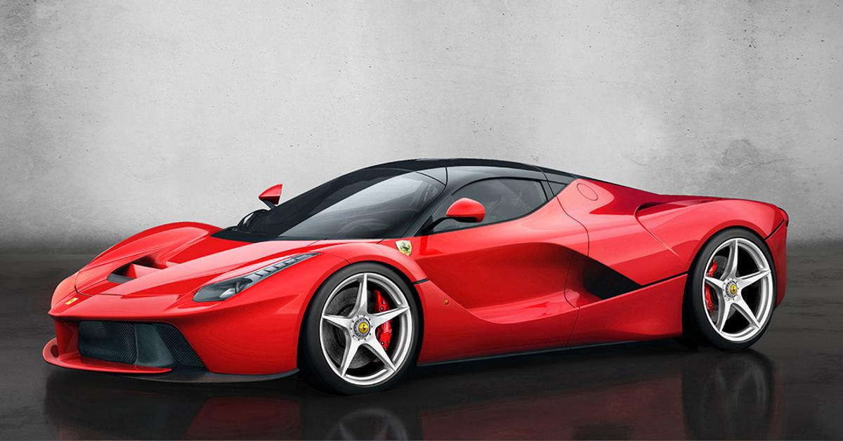 FOTO Aubameyang și-a deschis garajul de lux: Ferrari de 2,2 milioane de euro și 4 Lamborghini, dar și un „intrus” de numai 25.000 de euro