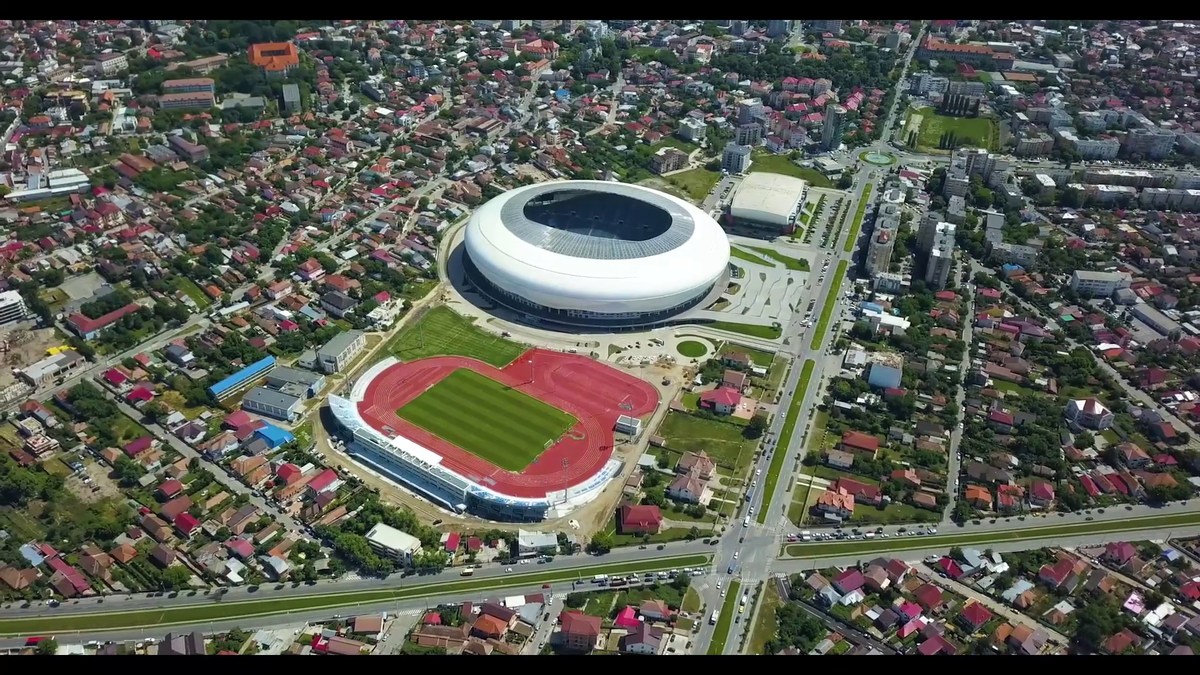 VIDEO & FOTO Încă un stadion modern inaugurat la Craiova: e unic în România