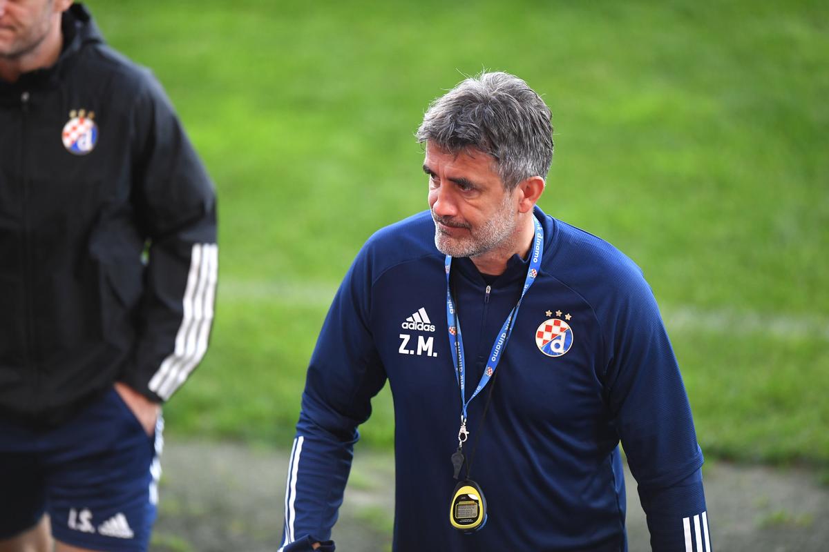 CFR CLUJ - DINAMO ZAGREB. VIDEO Dan Petrescu, conferință incendiară: „Eu sunt prost, nu?! Chiar ar fi normal să fim eliminați de croați!”