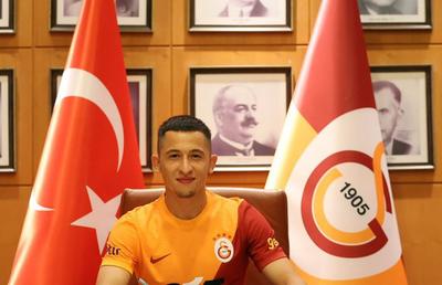 Turcii îl contrazic pe Becali! Cum arată la Istanbul cifrele transferului lui Moruțan la Galatasaray