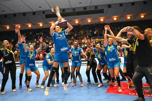 Cristina Neragu și colegele sale au câștigat Supercupa în 2022 FOTO Raed Krishan
