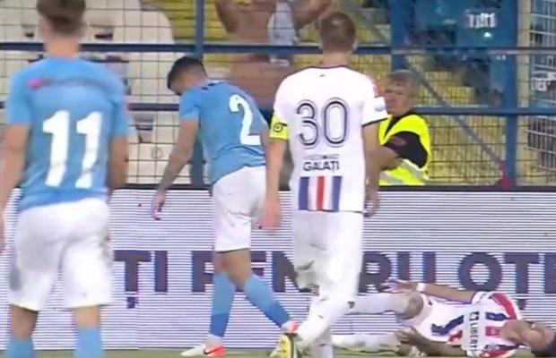 Fază scandaloasă în Oțelul - Voluntari » Gestul violent ignorat de Feșnic și de oficialii din camera VAR