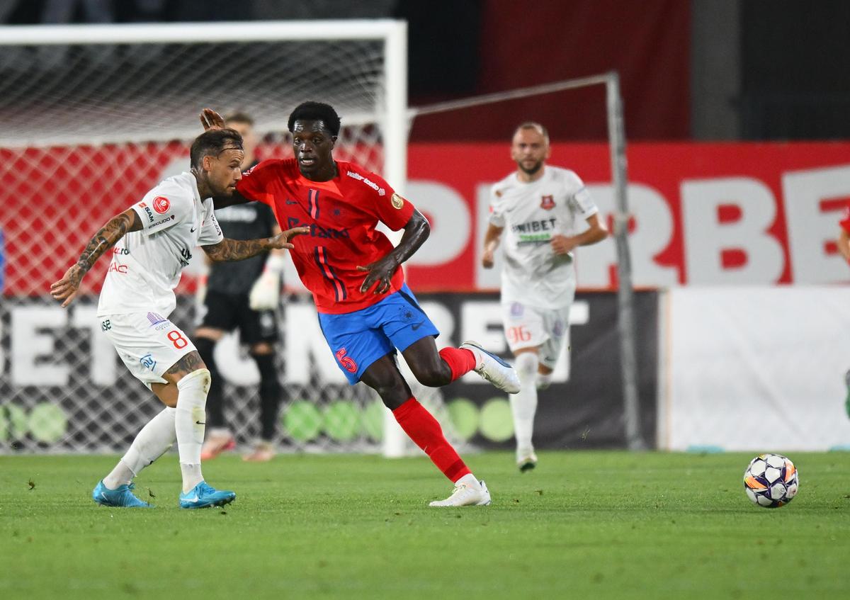 Hermannstadt - FCSB 2-0 » Ronaldo le-a dat decisiva! Roș-albaștrii au jucat lamentabil la Sibiu și au ajuns penultimii
