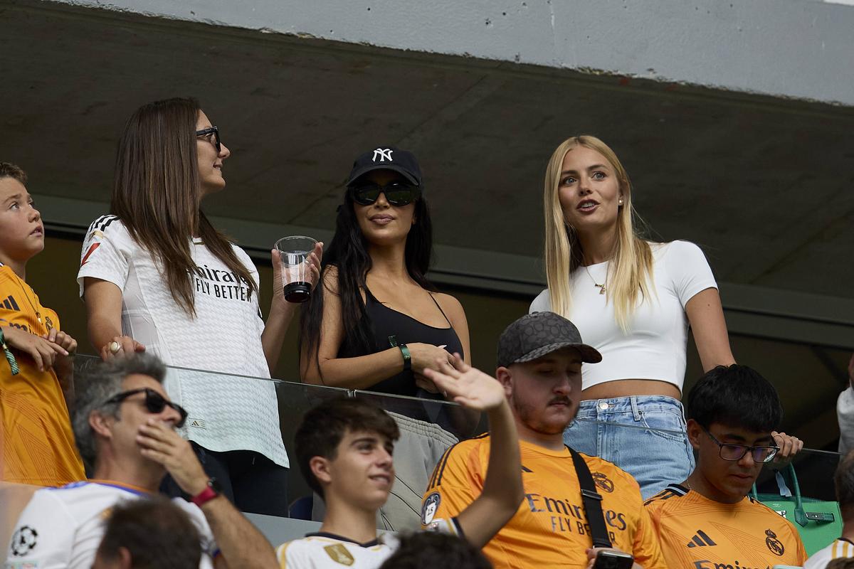 Kim Kardashian, prezentă pe „Santiago Bernabeu” la Real Madrid - Valladolid
