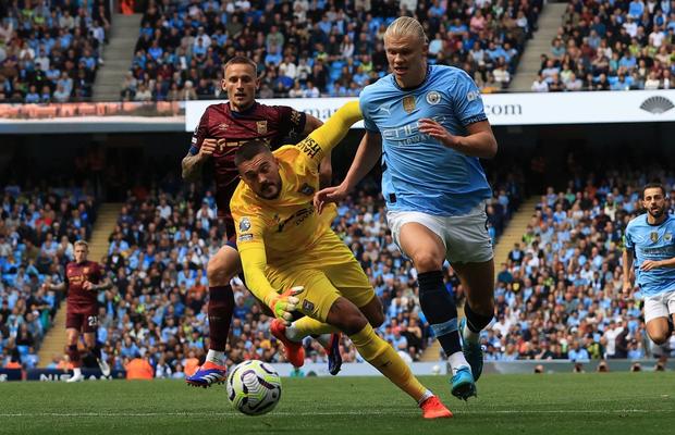 Întrebat despre Haaland, Pep vorbește despre Messi. Răspunsul său a devenit viral