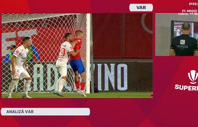 Păreri împărțite la pauză, la golul anulat lui FCSB cu Hermannstadt: „Decizie corectă / Nu este fault”