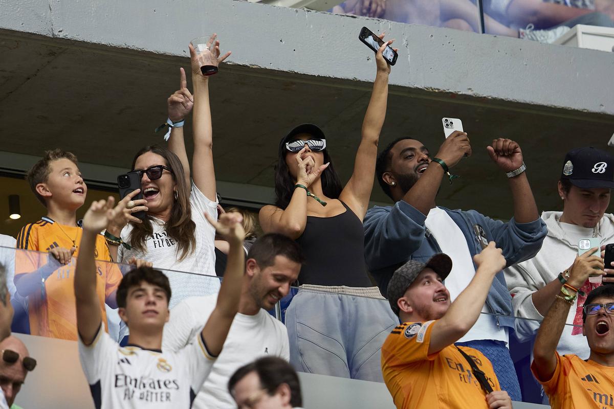Kim Kardashian, prezentă pe „Santiago Bernabeu” la Real Madrid - Valladolid