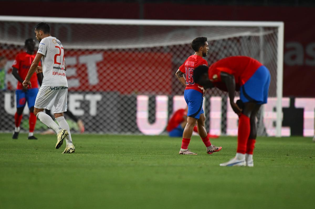 Hermannstadt - FCSB 2-0 » Ronaldo le-a dat decisiva! Roș-albaștrii au jucat lamentabil la Sibiu și au ajuns penultimii