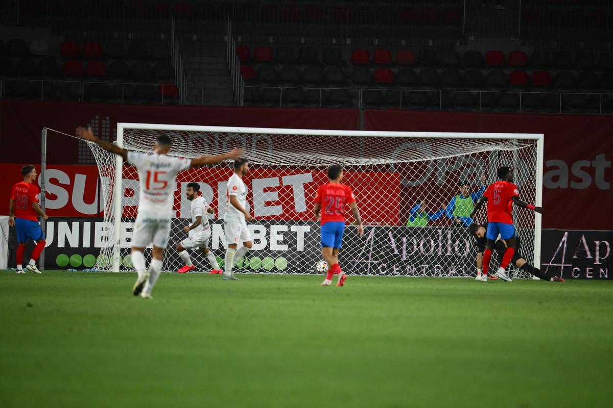 Hermannstadt - FCSB 2-0 » Ronaldo le-a dat decisiva! Roș-albaștrii au jucat lamentabil la Sibiu și au ajuns penultimii