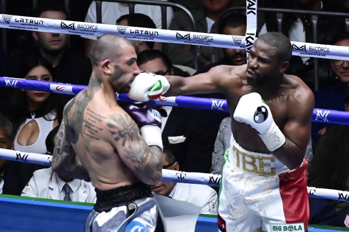 Floyd Mayweather, meci demonstrativ cu John Gotti