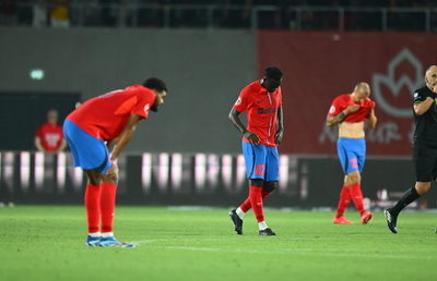Suporterii și-au pierdut răbdarea! Ce s-a întâmplat după Hermannstadt - FCSB: imaginile surprinse pe gazon