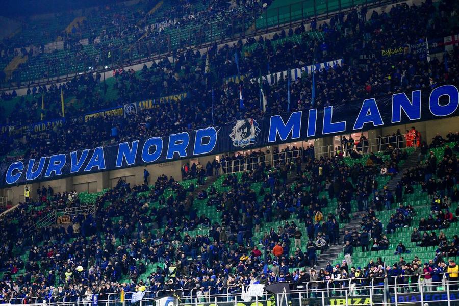 Primire ostilă la debutul lui Cristi Chivu! » Ultrașii lui Inter declară război: „Dacă vreți teatru, vă dăm noi...”