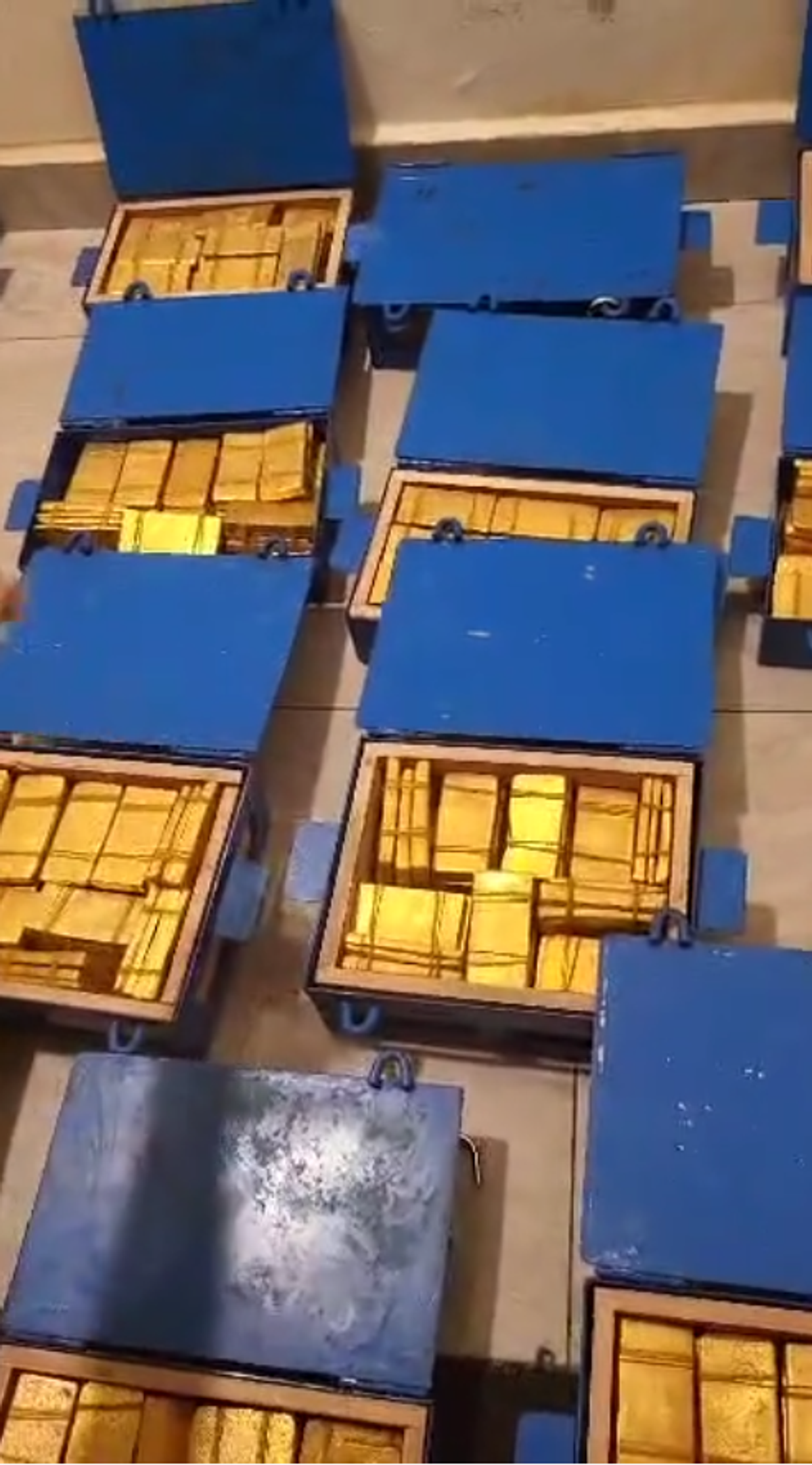 Noi imagini incredibile cu Nelu Varga! CFR Cluj este umilită, dar patronul numără lingourile de aur: „Sunt 17 cutii, pregătim actele de transport”
