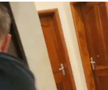 Ioan Varga își numără lingourile de aur