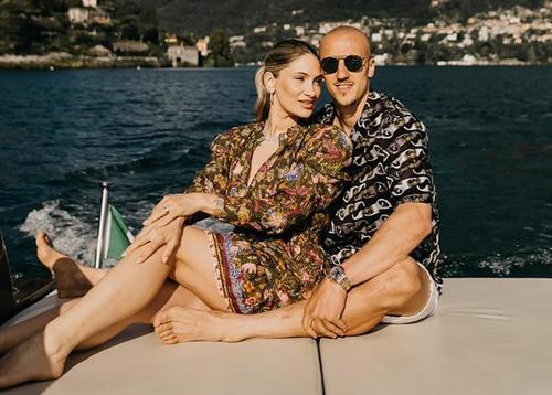 Vlad Chiricheș, în vacanță cu soția